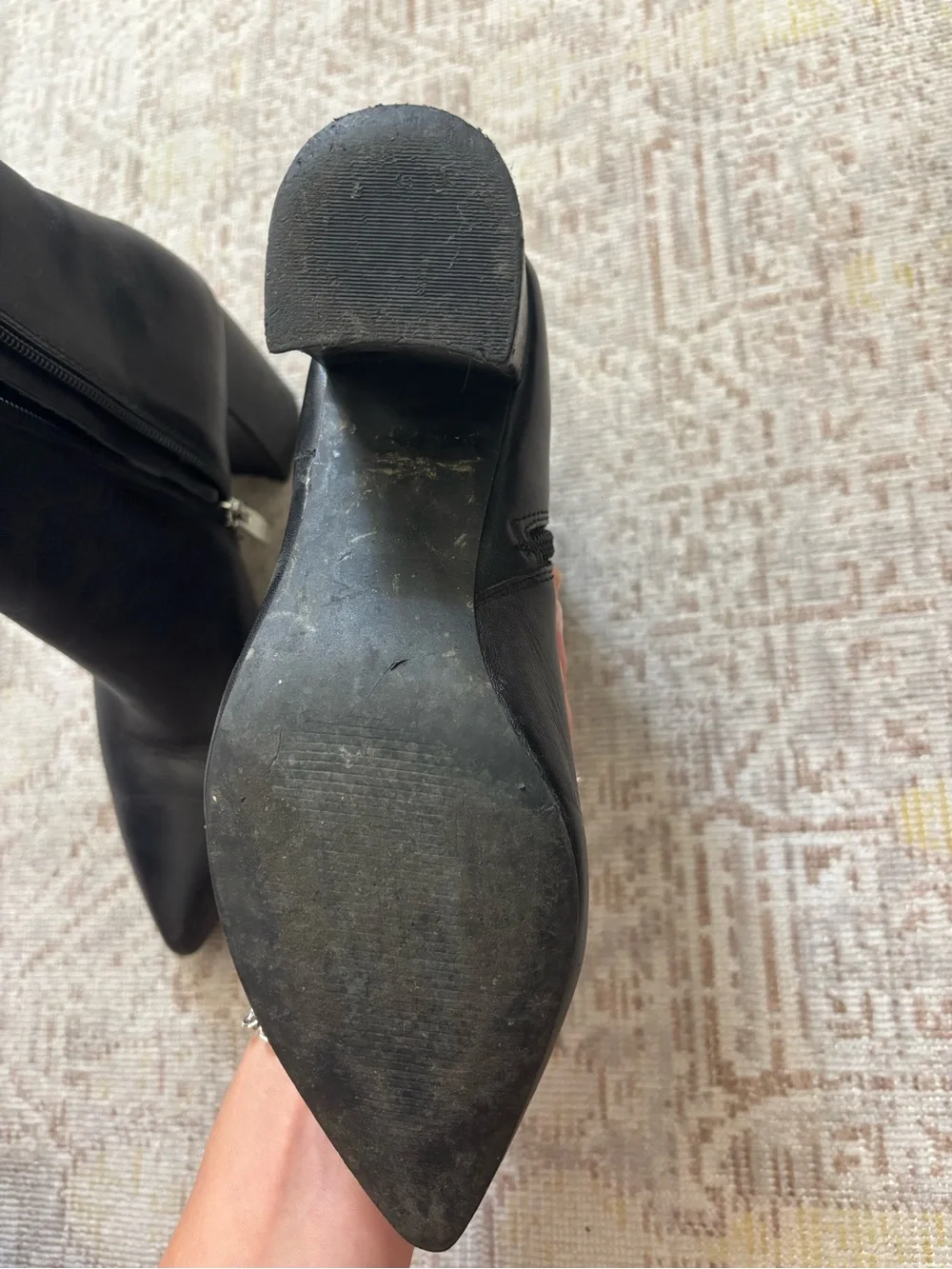 EUC Steve Madden Black Leather Nadalie Pointed Toe Ankle Boot Block Heel Size 8